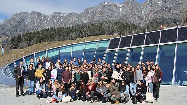 Partecipanti al Festival della gioventù dell'Euregio 2018 ad Alpbach