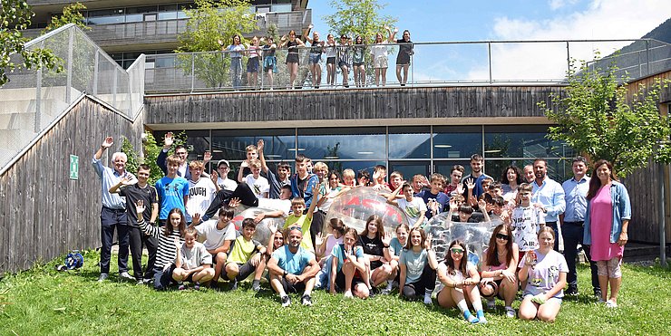 © ASVÖ Gruppenfoto der Teilnehmer:innen des EuregioSportCamps 2024 in Neustift im Stubaital