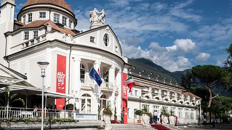 Im Kurhaus von Meran feierte das Land Südtirol den Tag der Autonomie.