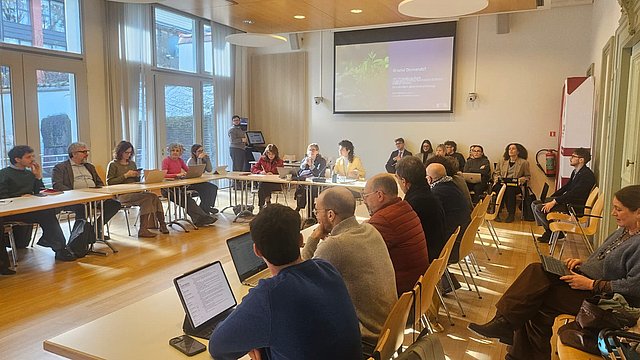 © Euregio Vertreter:innen der italienischen Regionen und Autonomen Provinzen bei der Veranstaltung in der Vertretung.