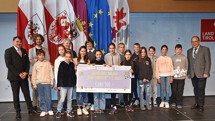 Die 5. Klasse der Grundschule Rabland "Josef Ladurner" (Südtirol)