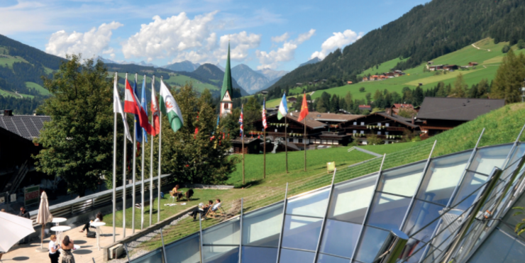 Sicht von Bergdorf Alpbach