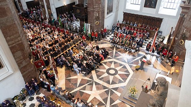 Die heutige Ehrungsfeier im Riesensaal der Hofburg in Innsbruck