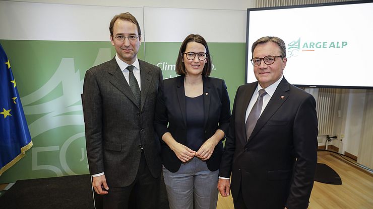 Leiter der ständigen Vertretung Österreichs bei der Europäischen Union Nikolaus Marschik, EU-Abgeordnete Barbara Thaler und LH Günther Platter.