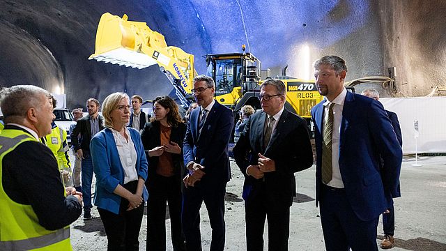 Il tunnel di base del Brennero nel focus: Assessore Alfreider, Capitano Platter, Capitano Kompatscher, Ministro austriaca Gewessler. 